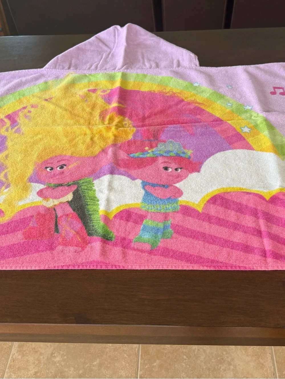 DreamWorks Trolls Band Together Hooded Beach Towel Poppy Branch Pink Kids